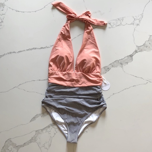 Seaselfie Halter Deep V-neck One Piece Swimwear - Picture 3 of 9